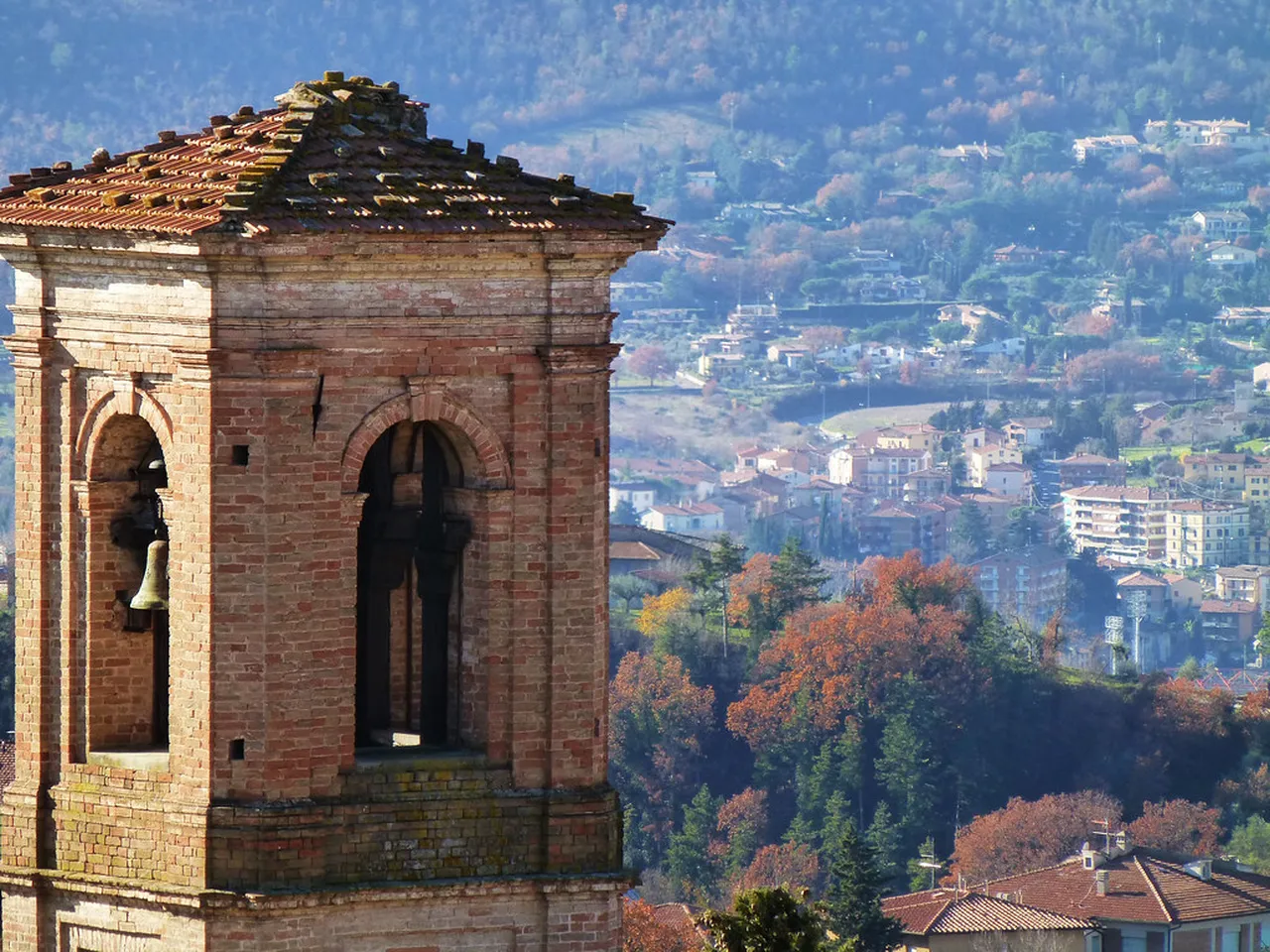 5. Hiking the Surrounding Hills: Nature Adventures in Perugia