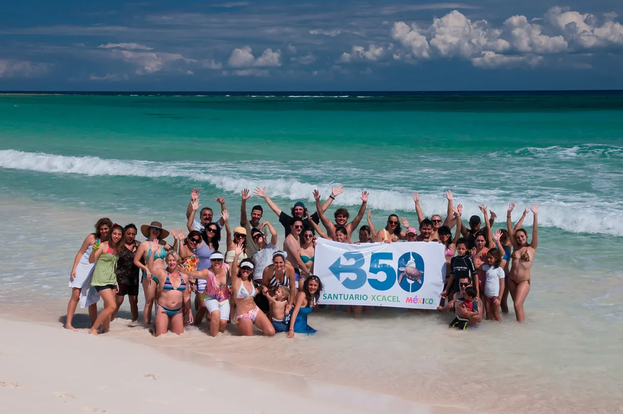 2. Carnaval in Playa del Carmen: Color and Joy on the Streets