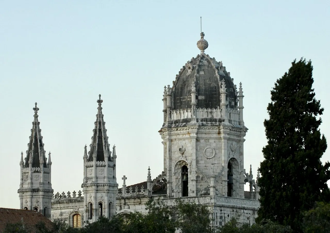 3. Explore the Famous Rafting on the Rio Grande