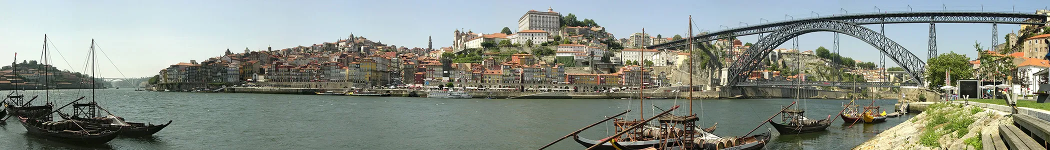 3. Discover the Caudan Waterfront: Shopping and Dining Experience