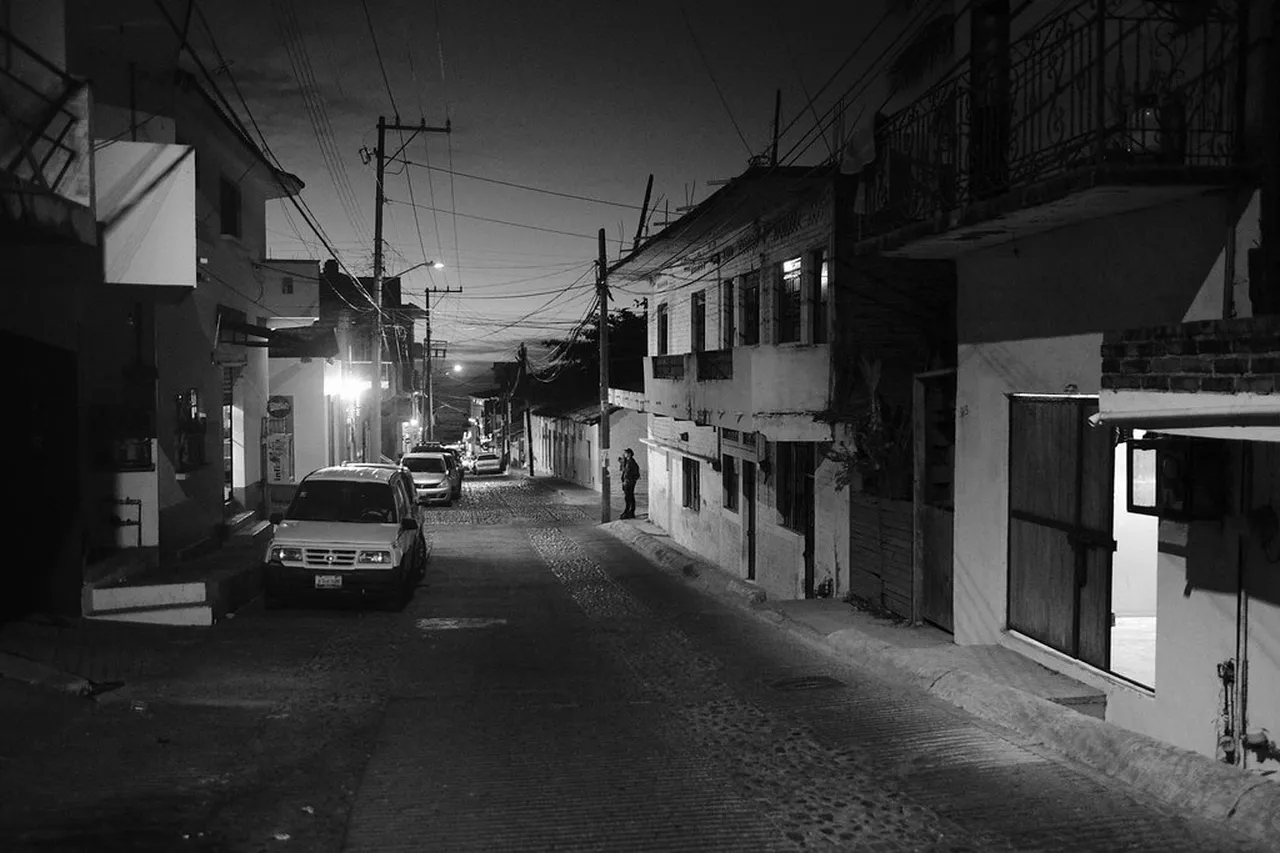 1. Exploring the Stunning Beaches of Puerto Vallarta