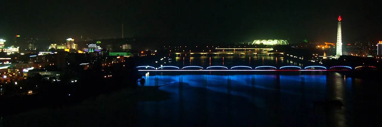 2. Discover the Arch of Triumph: A Monument to History