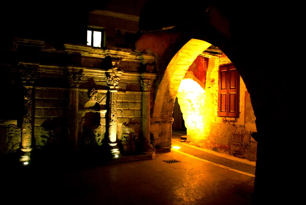 1. Discover the Key Vibes at Rethymno’s Old Town Bars