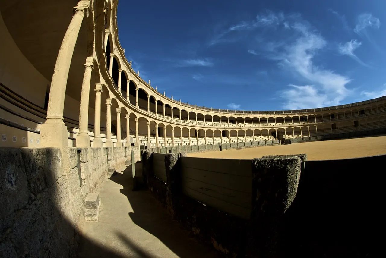 2. The Stunning Architecture of Ronda: A Blend of Cultures