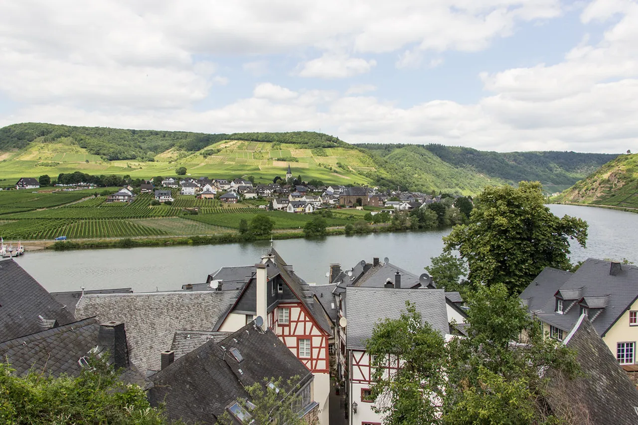 1. Strolling Through Rothenburg’s Medieval Old Town: A Step Back in Time