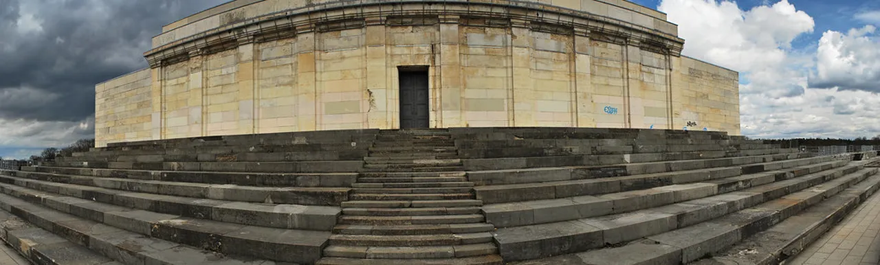 2. Stroll Through the Historic Market Square: The Heart of the Town