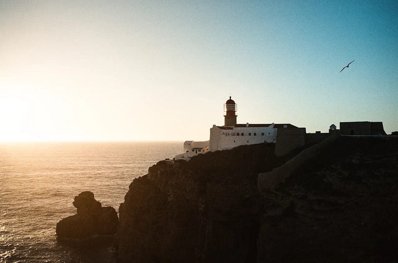 5. Snorkeling and Diving in Sagres: Underwater Wonders Await