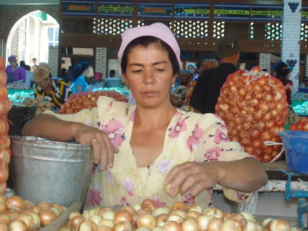 4. Festivals and Celebrations: Embracing Samarkand Culture Through Joy