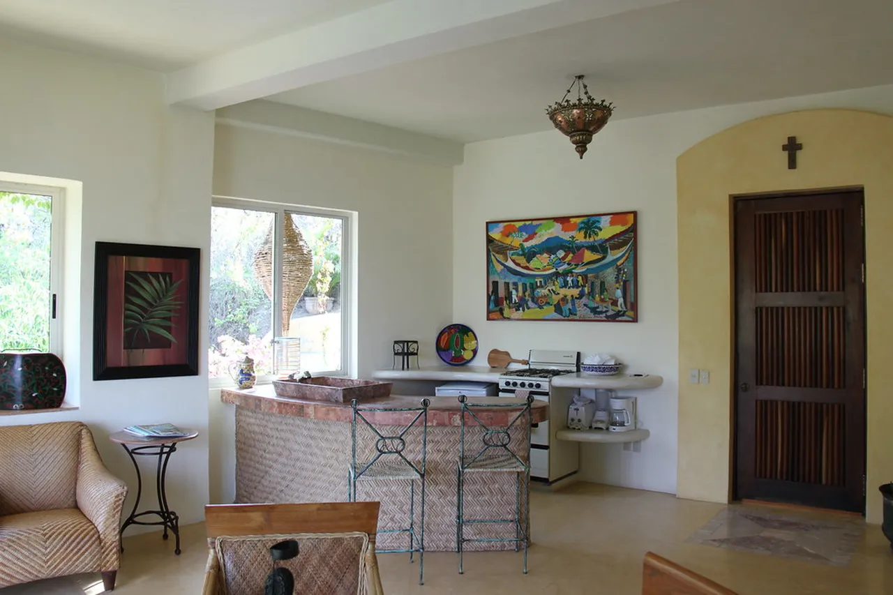 2. Exploring Local Cuisine: A Culinary Journey Through Sayulita’s Flavors