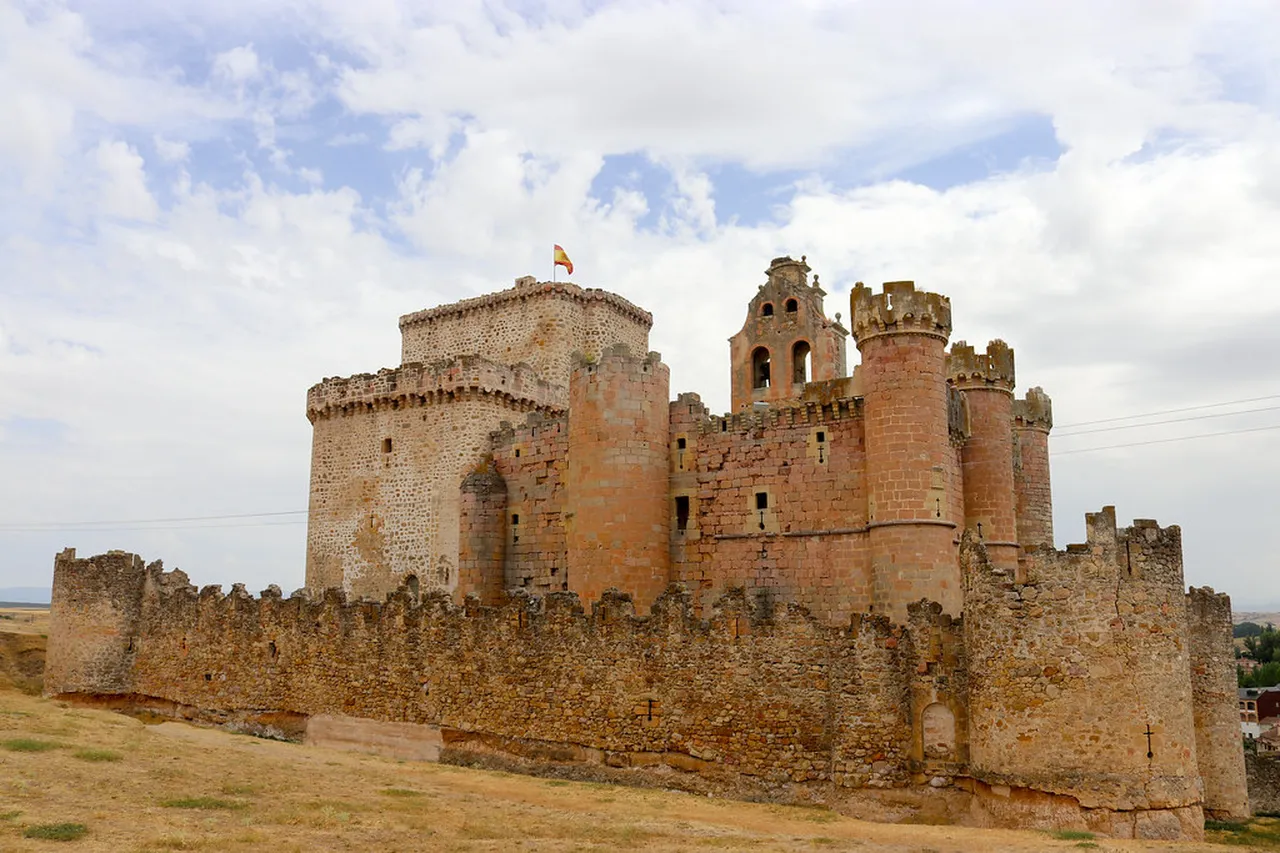 5. Discover Segovia’s Delicious Cochinillo: A Culinary Highlight
