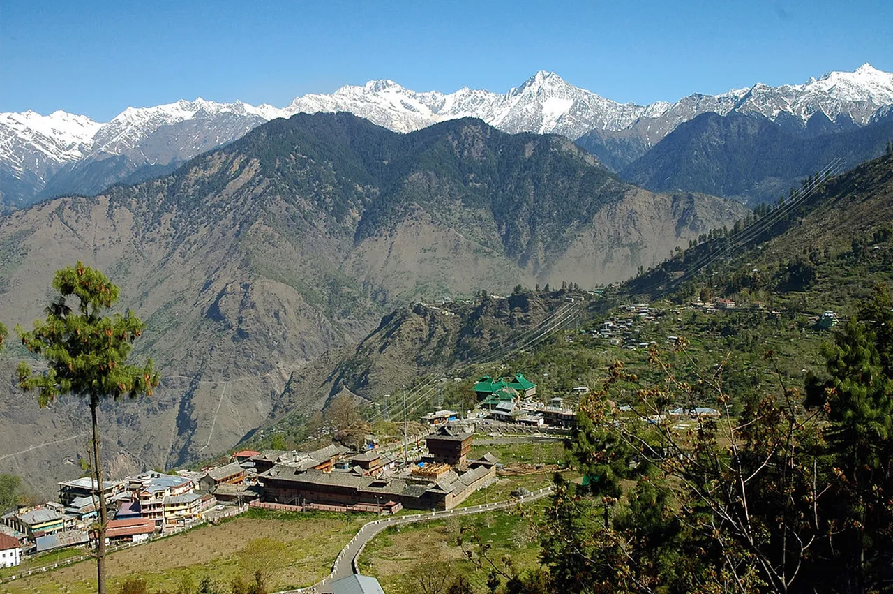 5. Experiencing the Local Culture at the Shimla Summer Festival