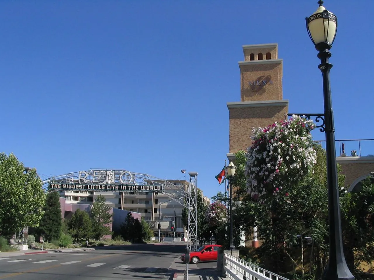 2. Traditional Pubs in Siena: A Toast to Local Brews