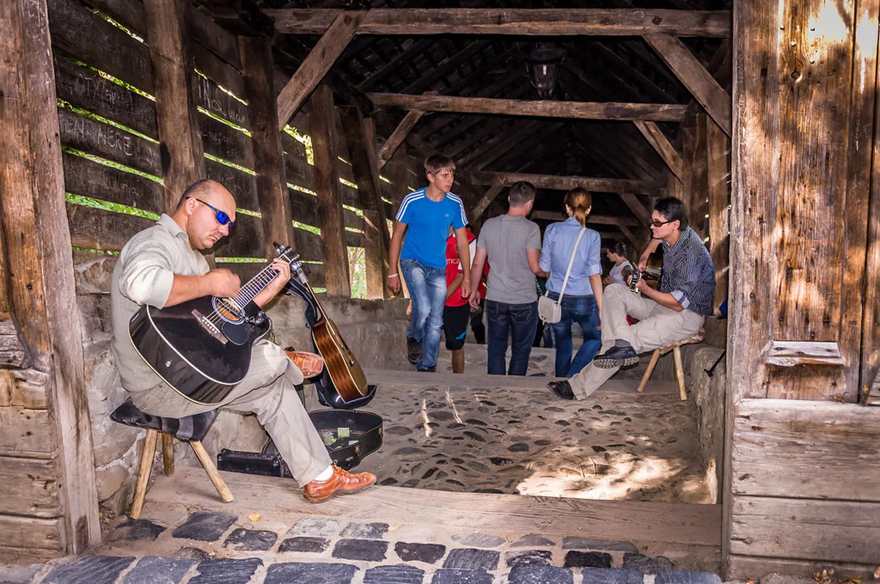 3. Experience the Medieval Festival: A Celebration of Tradition