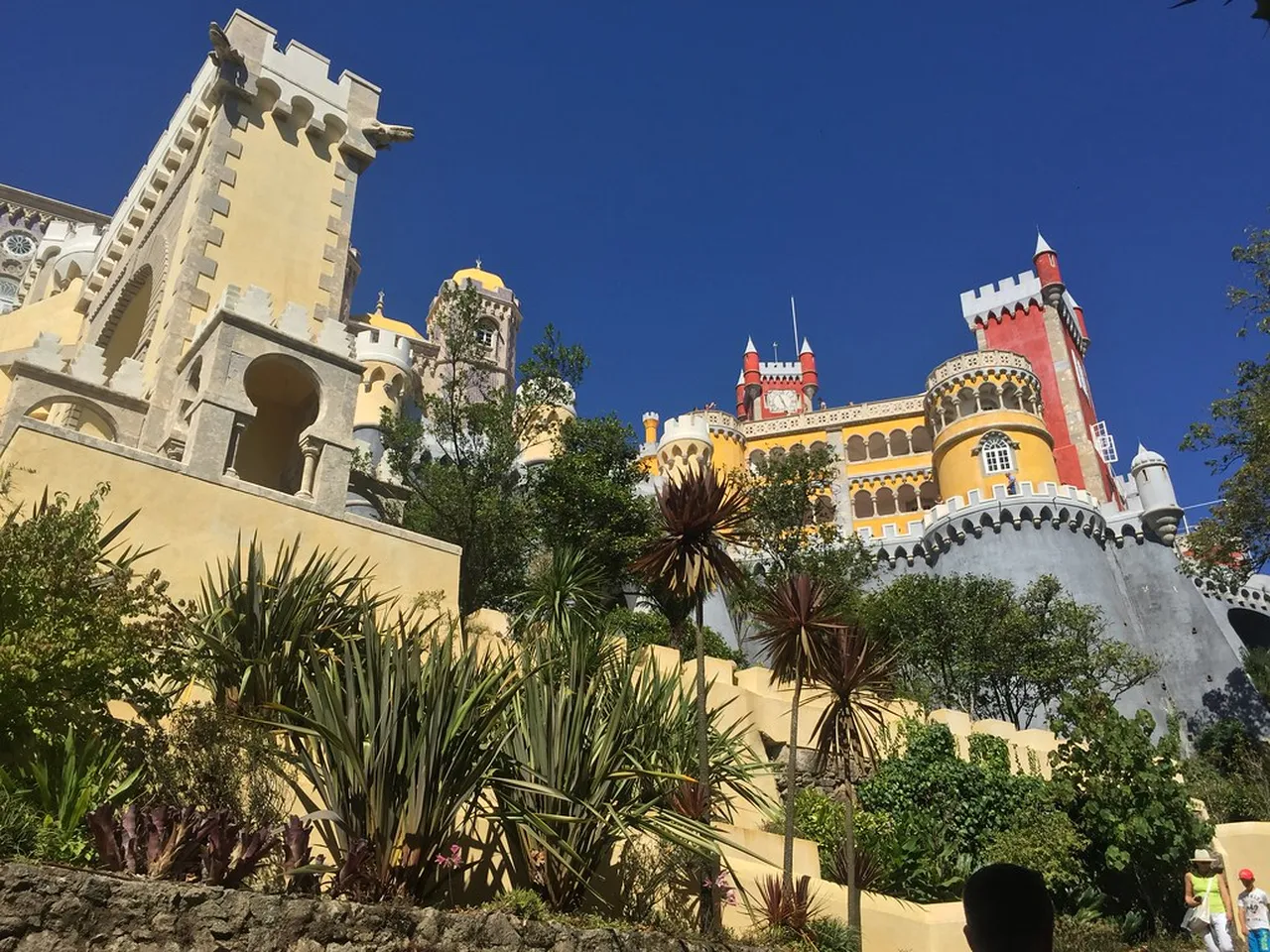 3. Moorish Castle: A Glimpse into Sintra’s Dark Past