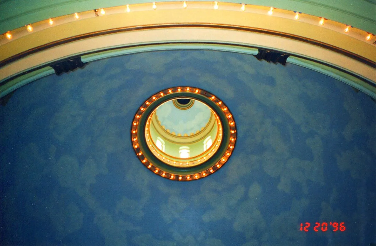 3. The Straz Center for the Performing Arts: Culture Meets Entertainment