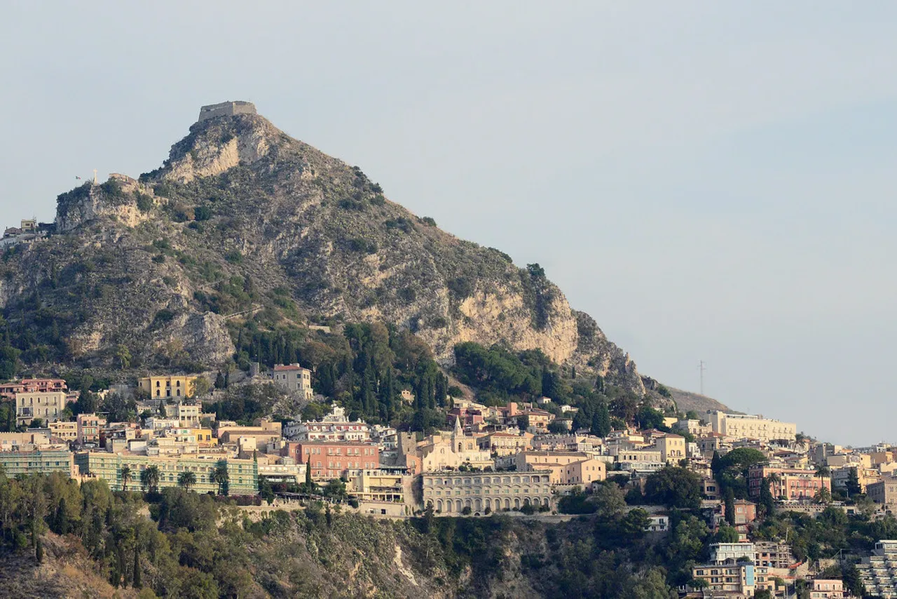 3. Isola Bella: Nature’s Stunning Paradise