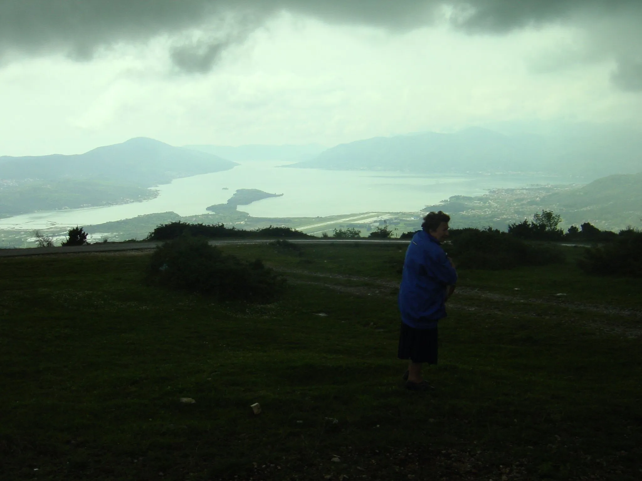 4. Experience Thrilling Water Sports in Tivat: Fun on the Waves