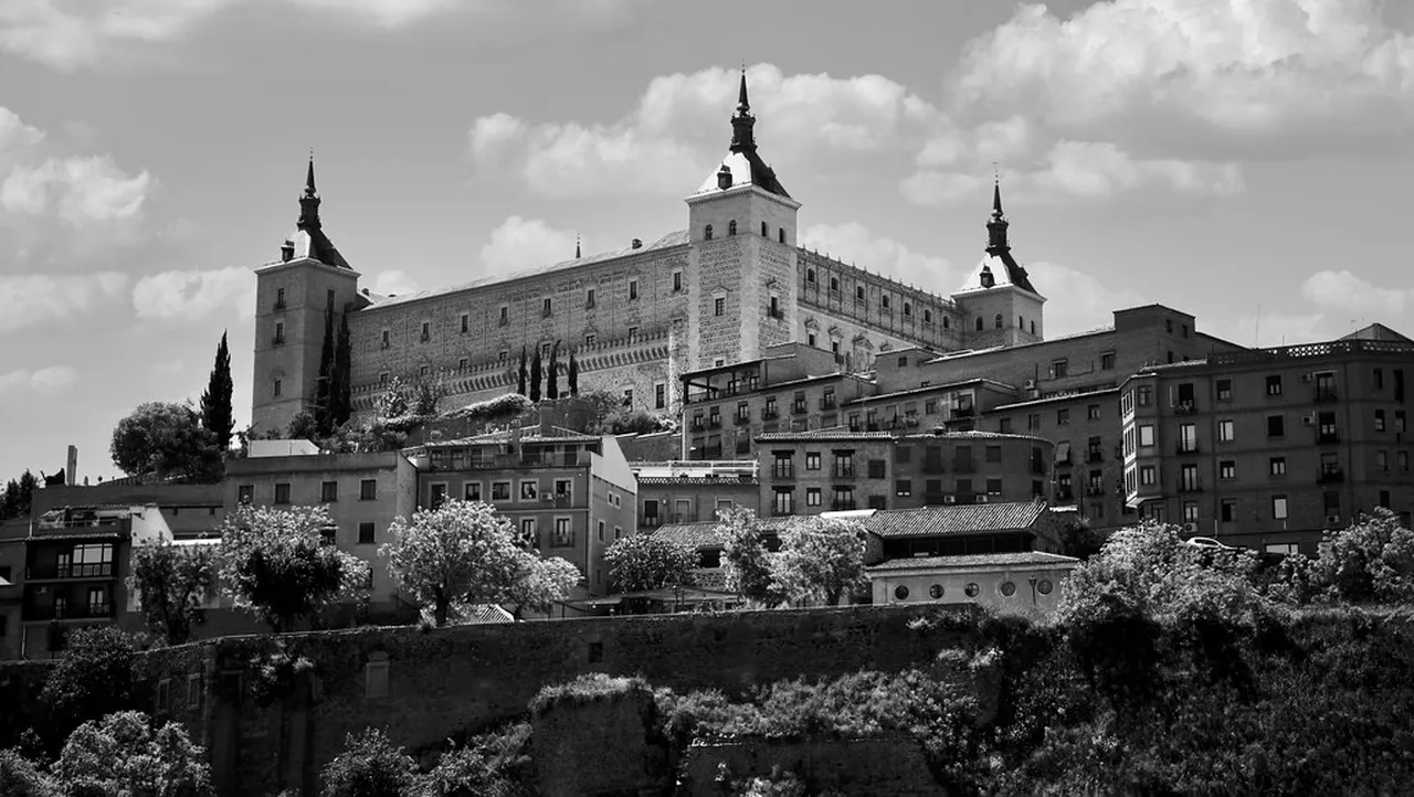 5. Uncovering the Influence of Three Religions: Churches, Synagogues, and Mosques