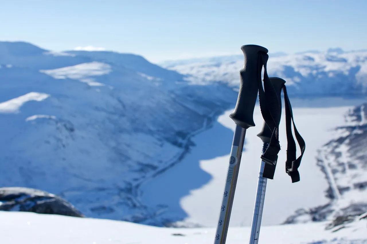 1. Experience the Breathtaking Northern Lights in Tromsø