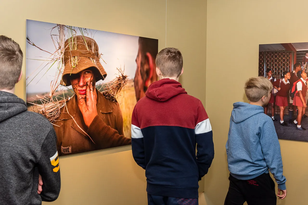 1. Discovering Sámi Traditions: The Indigenous People of Tromsø