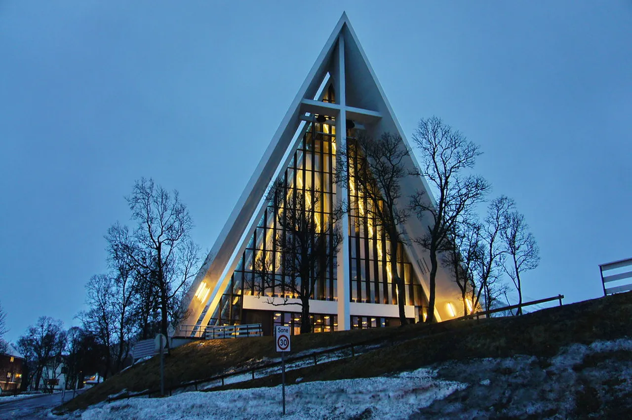 5. Tromsø Botanical Garden: A Slice of Arctic Flora