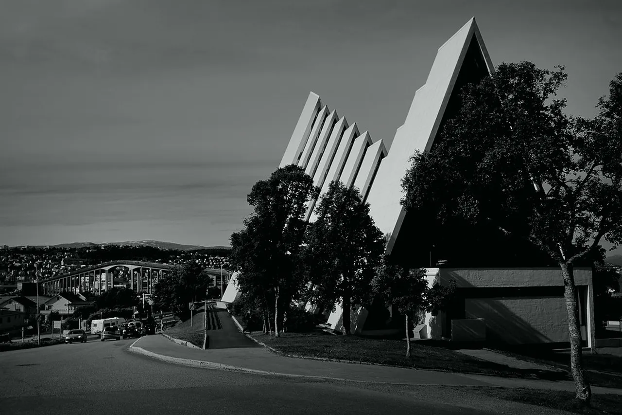 2. Tromsø Bridge: Connecting Land and Sea