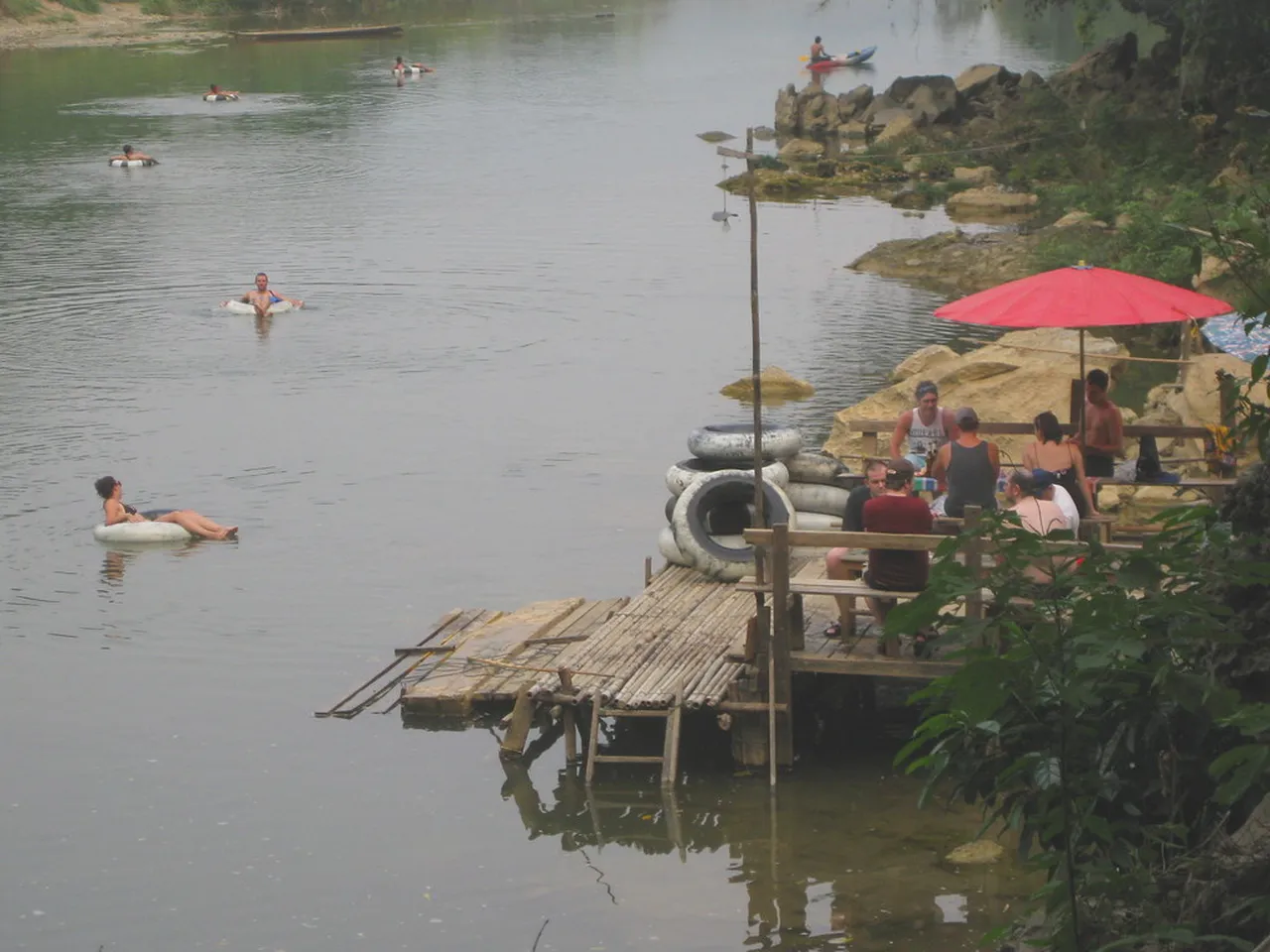 2. Exploring the Tham Chang Cave: A Journey into Laos’ Natural Wonders