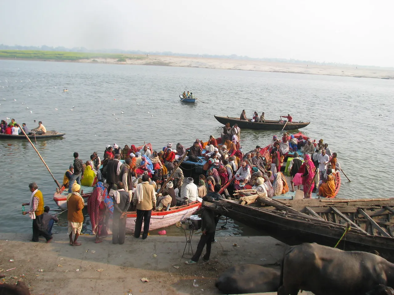 2. Take a Serenity Boat Ride at Sunrise on the Ganges