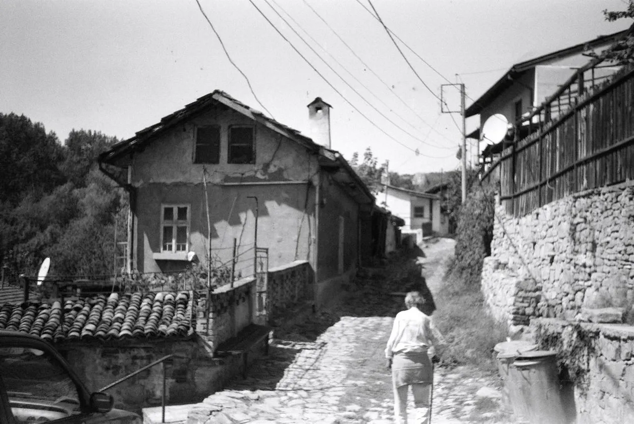 3. Local Festivals: Celebrating Veliko Târnovo Culture Through Tradition