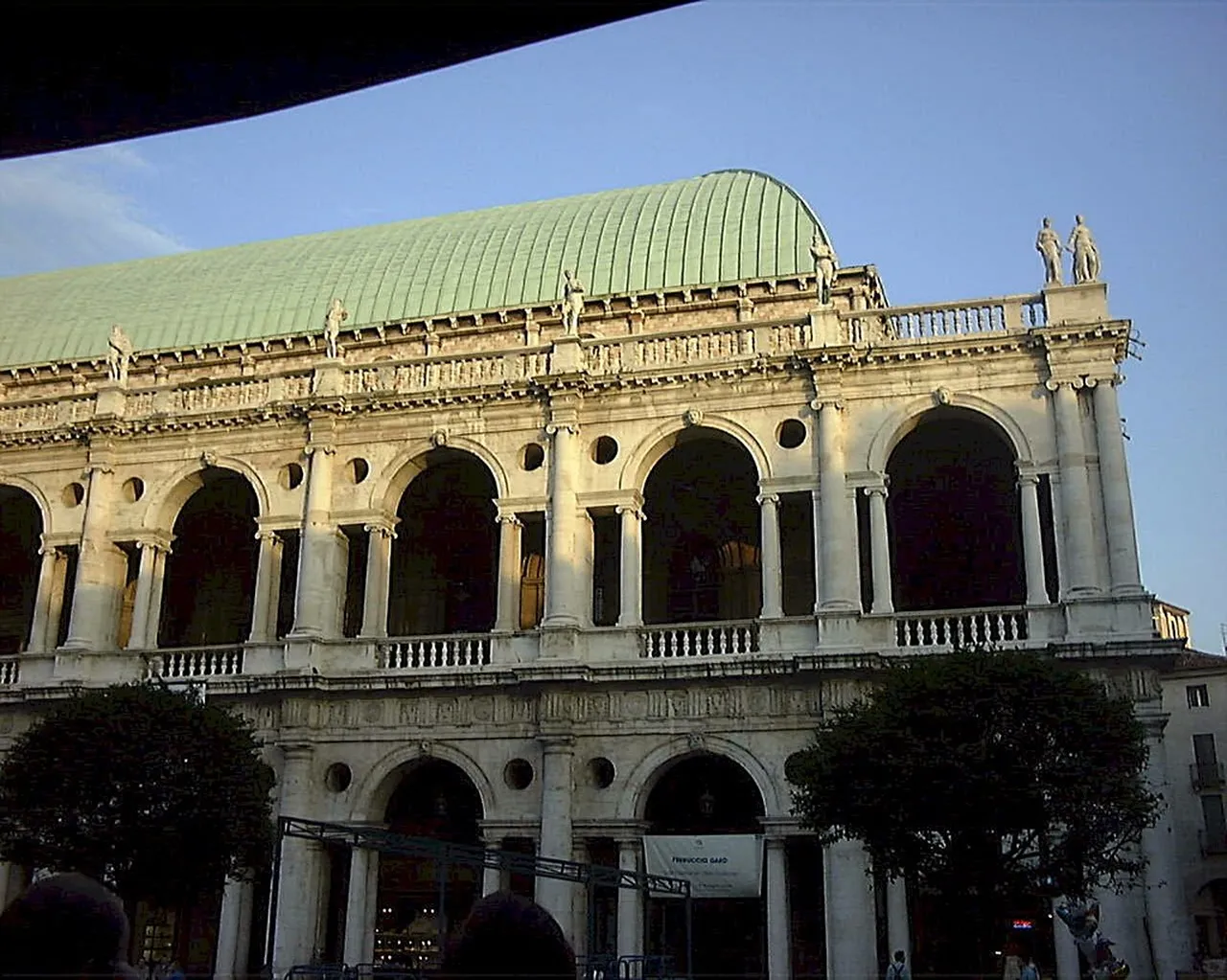 5. A Stroll in the Historic Center: Uncovering Hidden Gems of Vicenza Culture