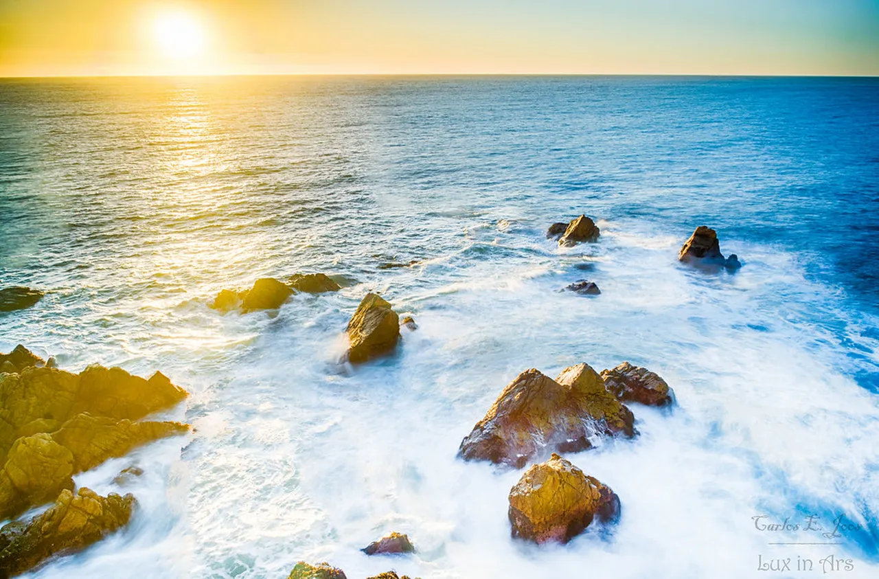 3. Thrilling Water Sports: Surfing and Paddleboarding in Viña Del Mar
