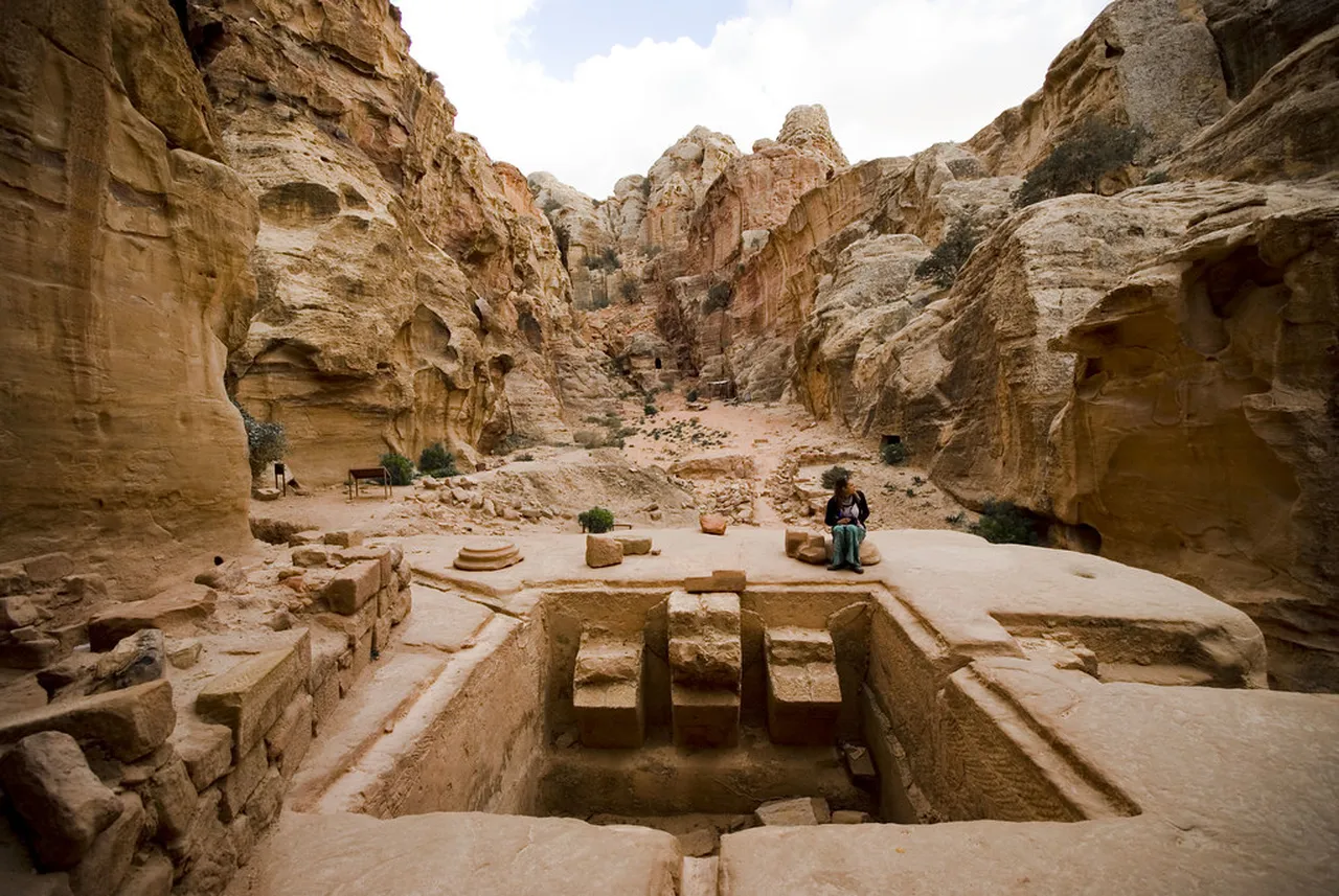 1. Hiking the Iconic Siq: A Pathway to Petra’s Majesty