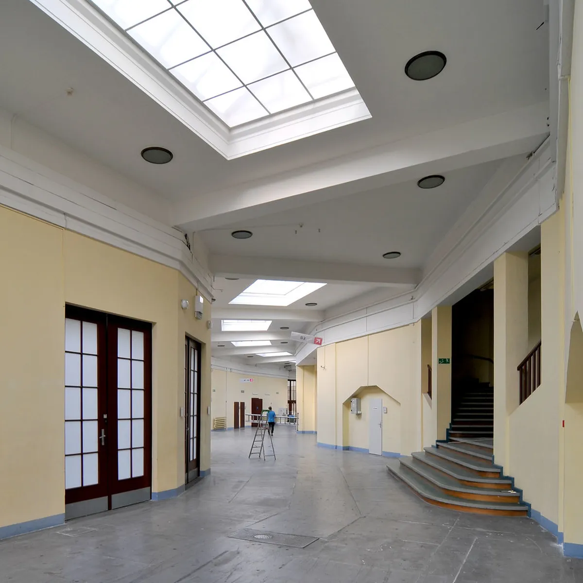 Morning: Centennial Hall