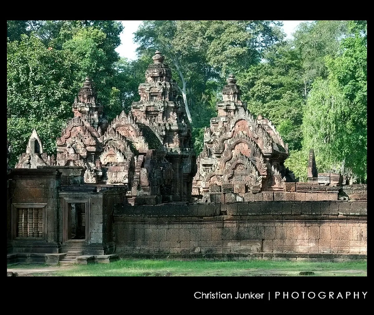 10am: Discover Bayon Temple