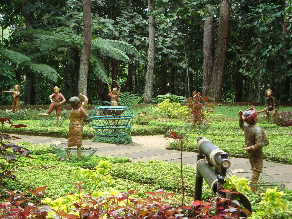 Late Morning: Eden Nature Park