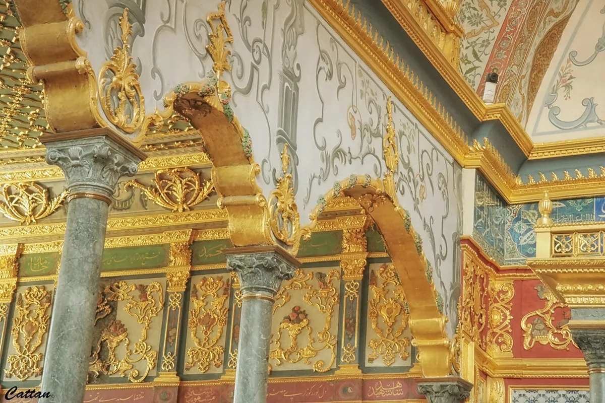 Late Morning: Explore Topkapi Palace