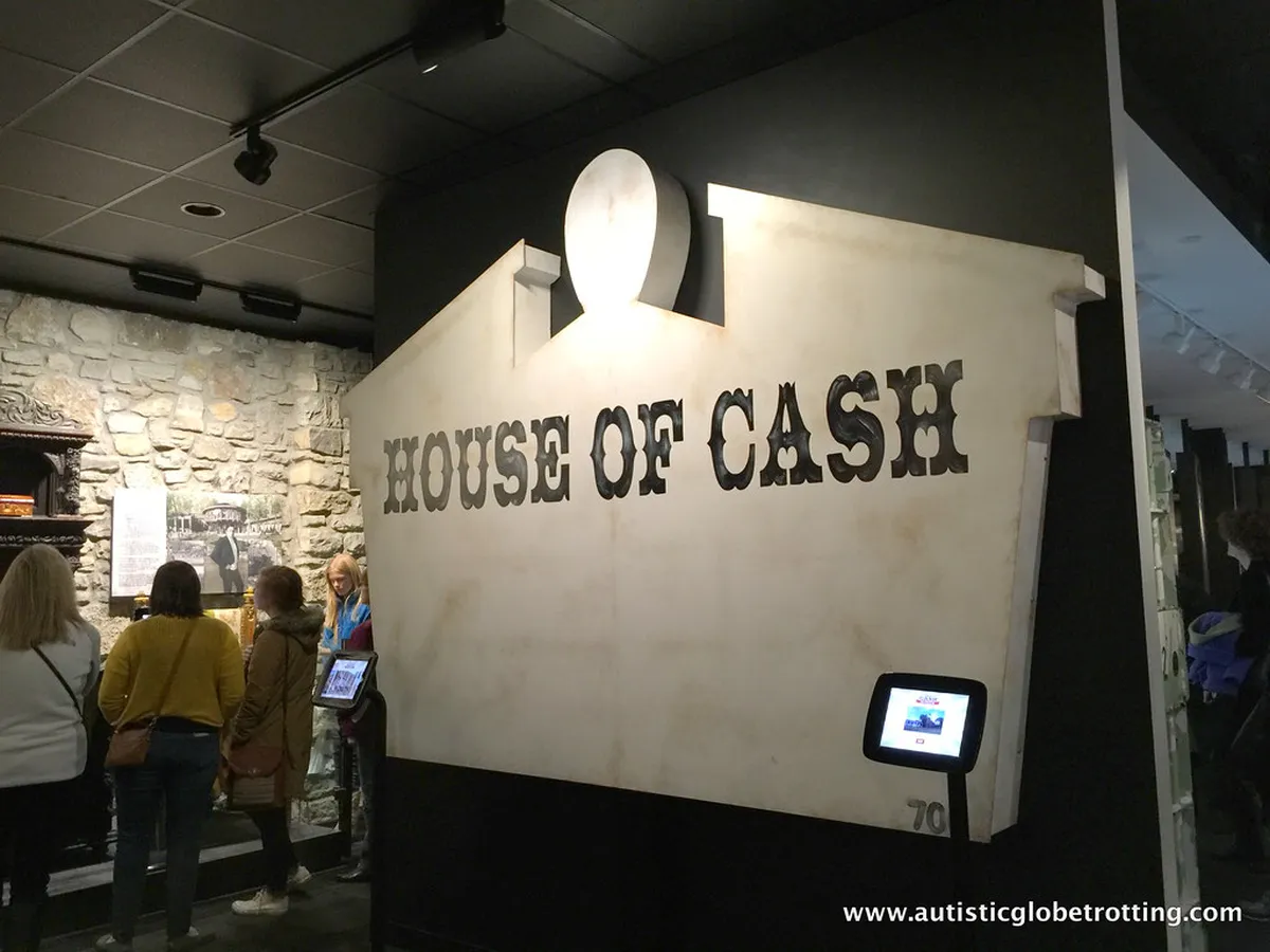 Midday: Johnny Cash Museum