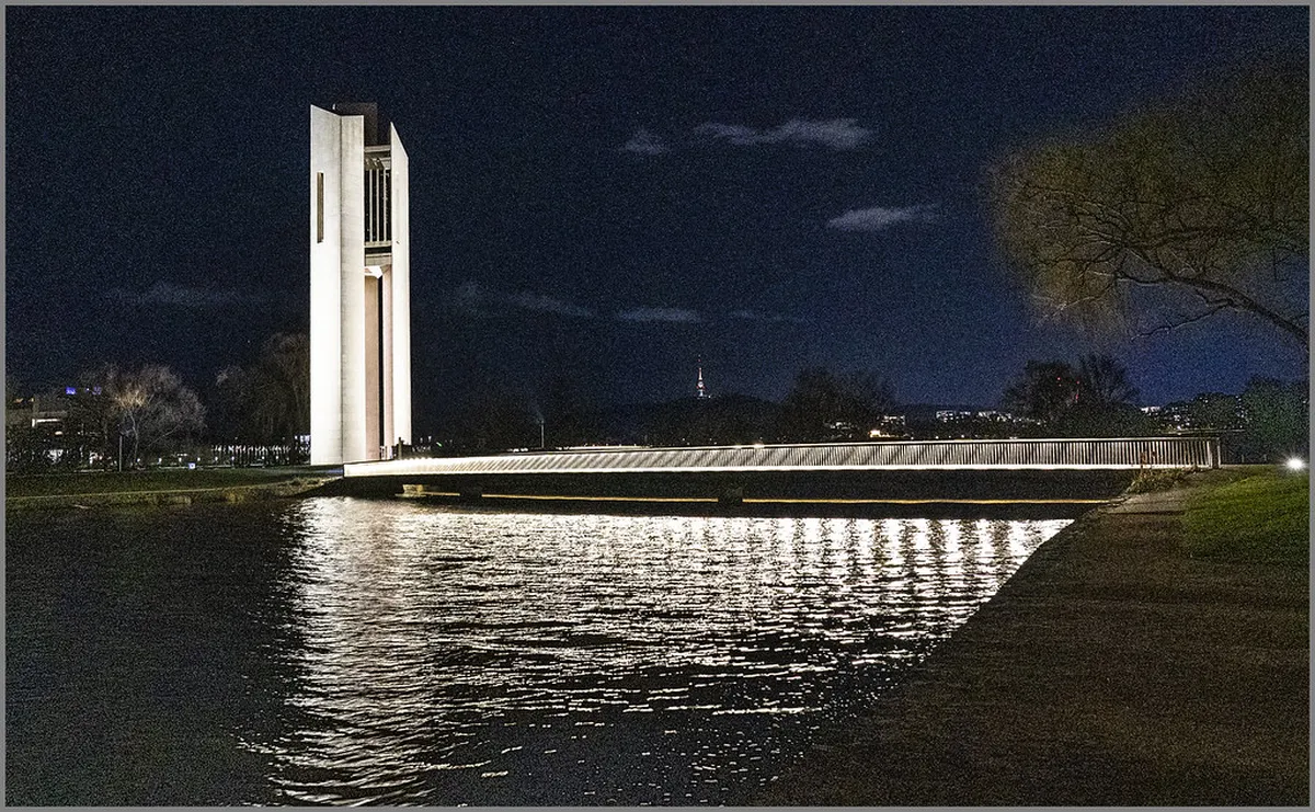 Morning: Lake Burley Griffin
