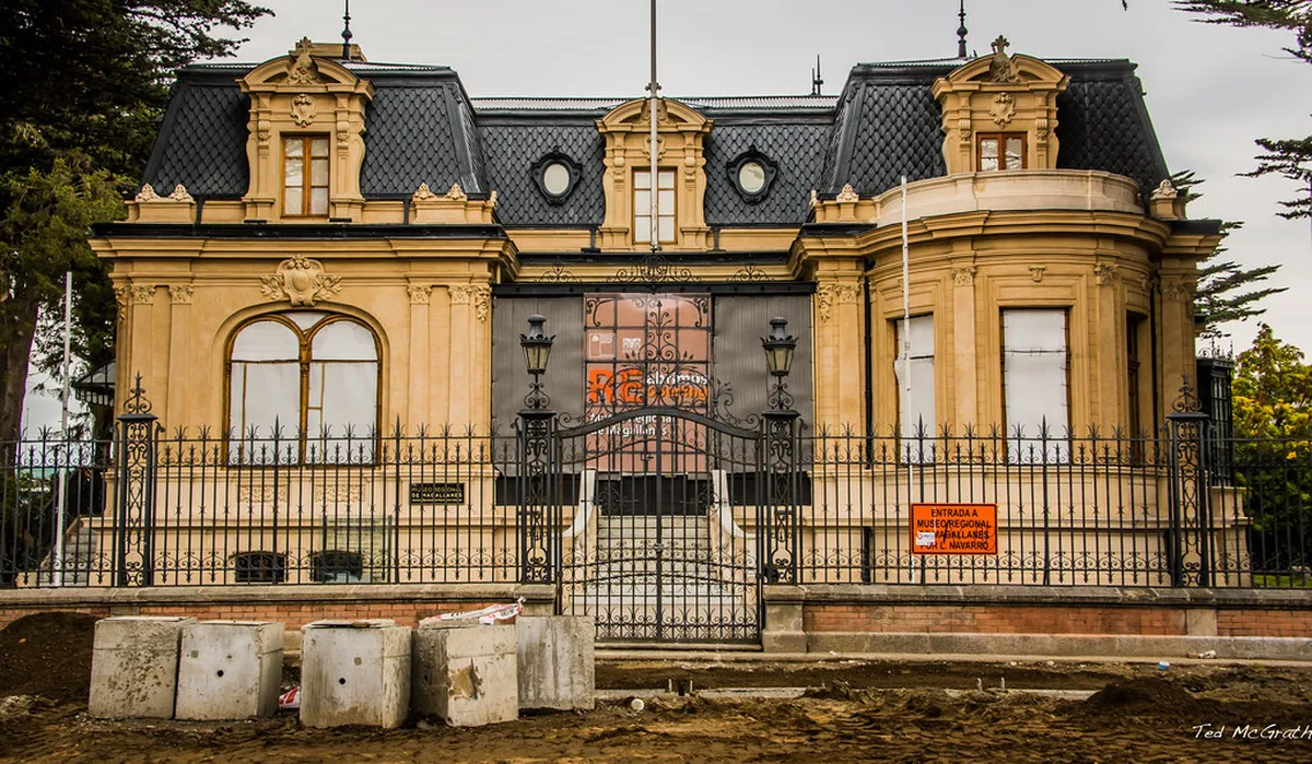 Midday: Museo Regional de Magallanes