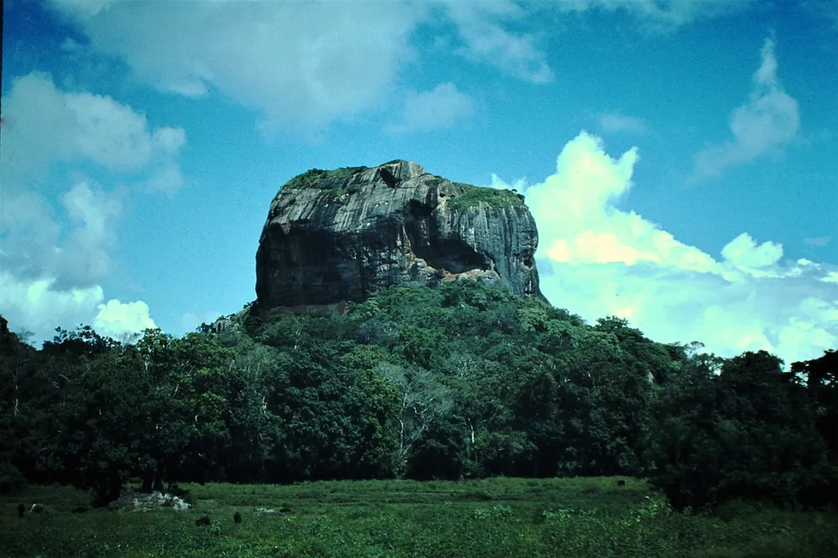 Evening: Return to Anuradhapura