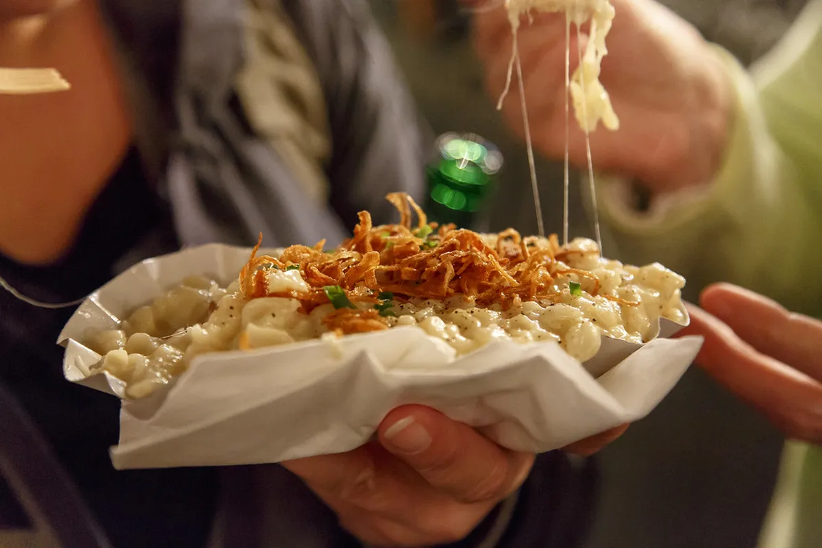 3pm: Street Food and Markthalle Neun