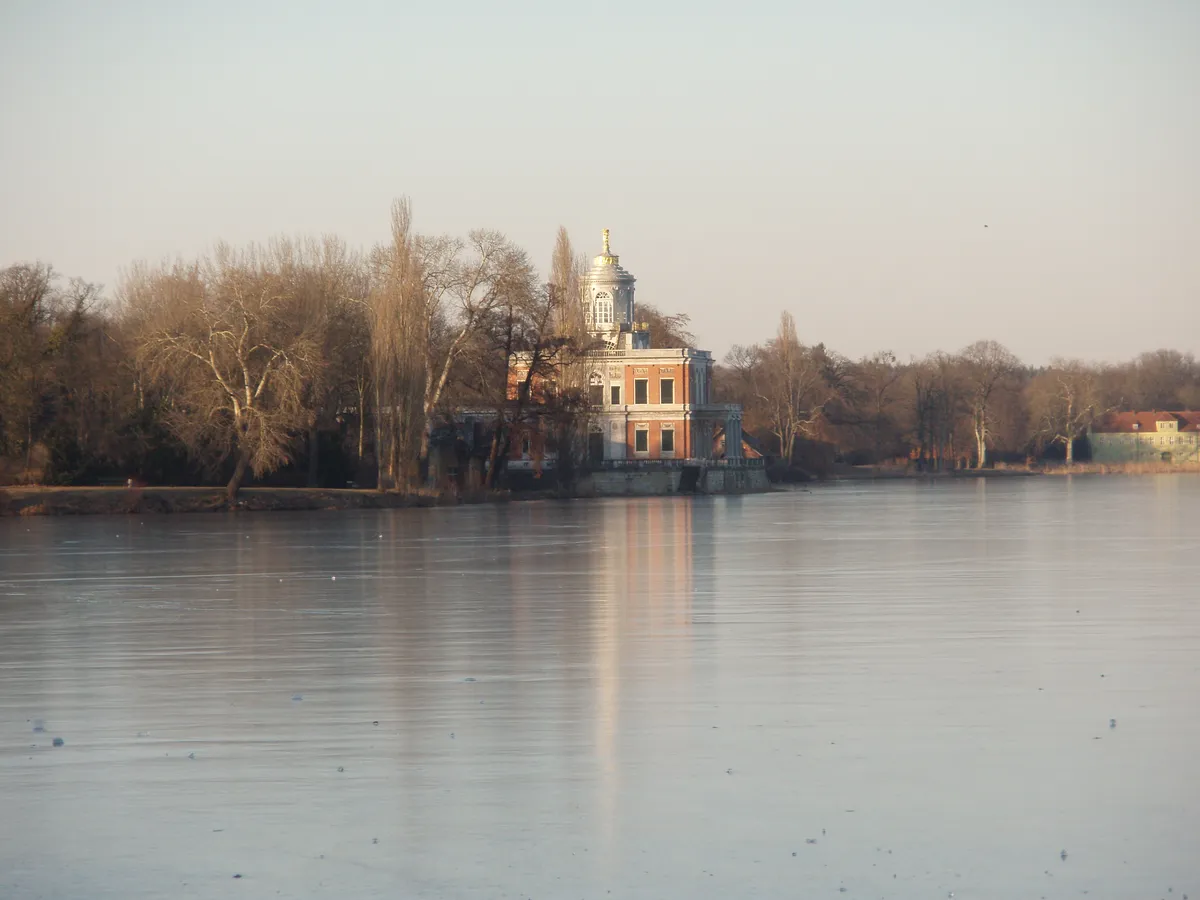 Winter (December – March)